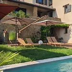 Casa Augusta Homestay *