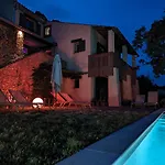 Casa Augusta Homestay *