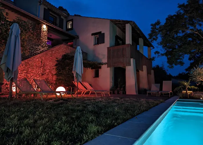 Casa Augusta Homestay *